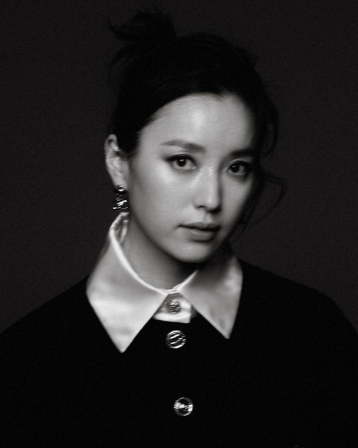 리즈 갱신 거듭하는 효주언니🖤🤍 이미지1