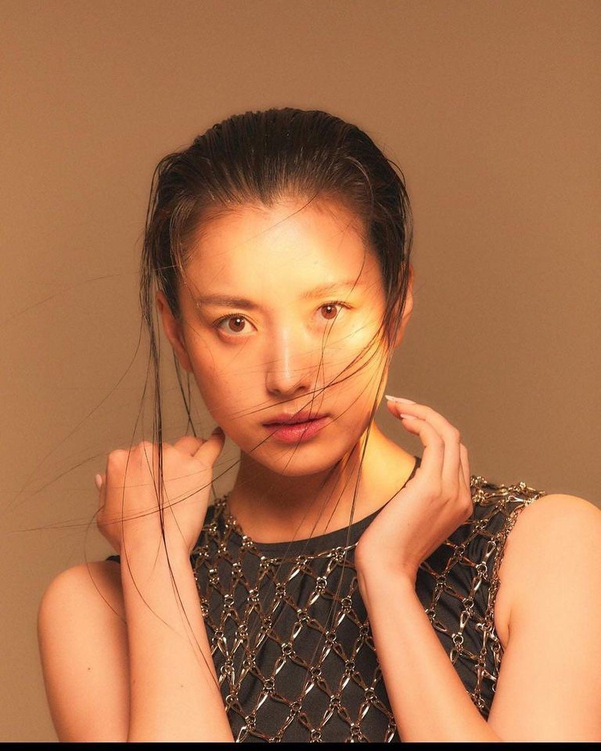 리즈 갱신 거듭하는 효주언니🖤🤍 이미지2