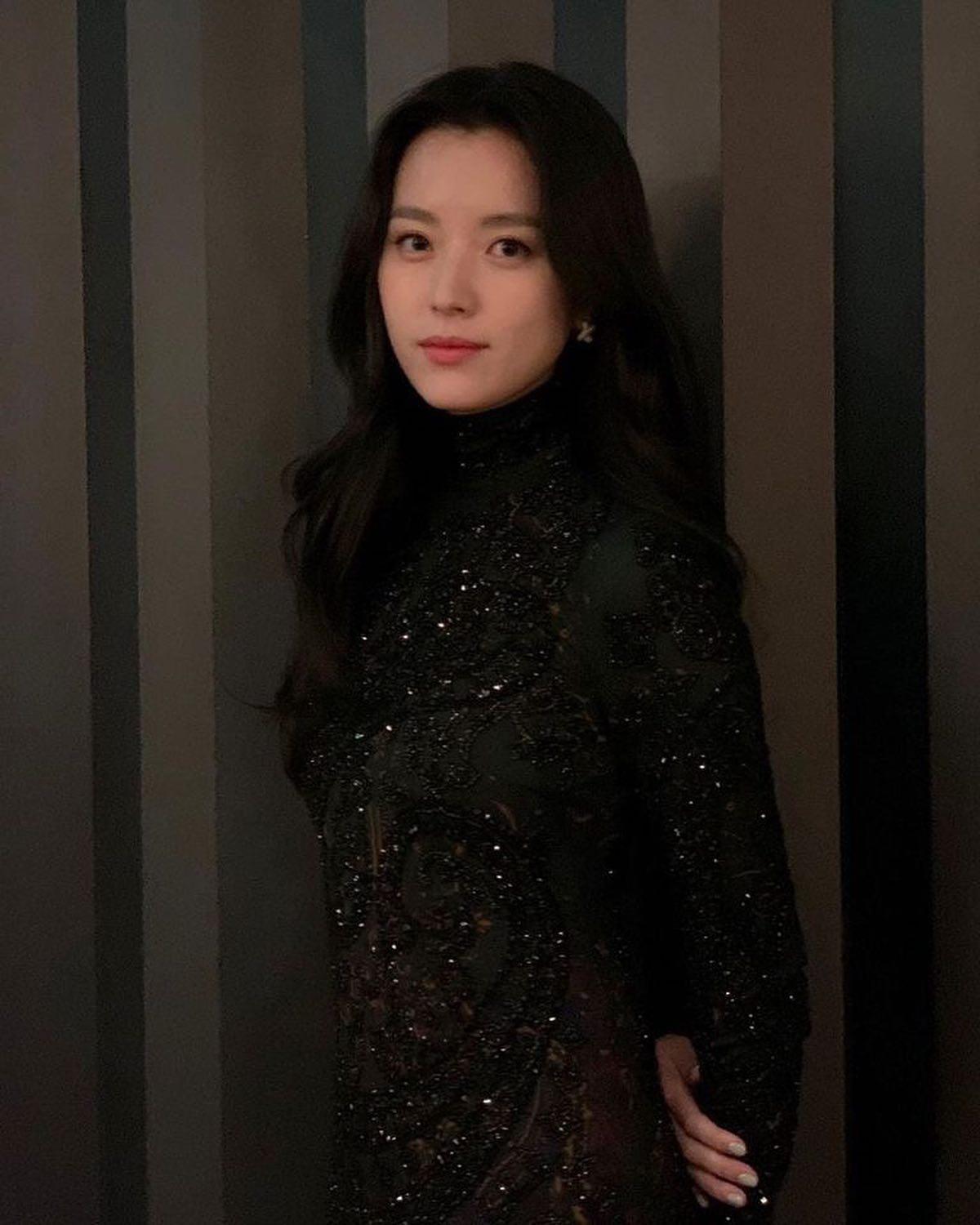 리즈 갱신 거듭하는 효주언니🖤🤍 이미지4