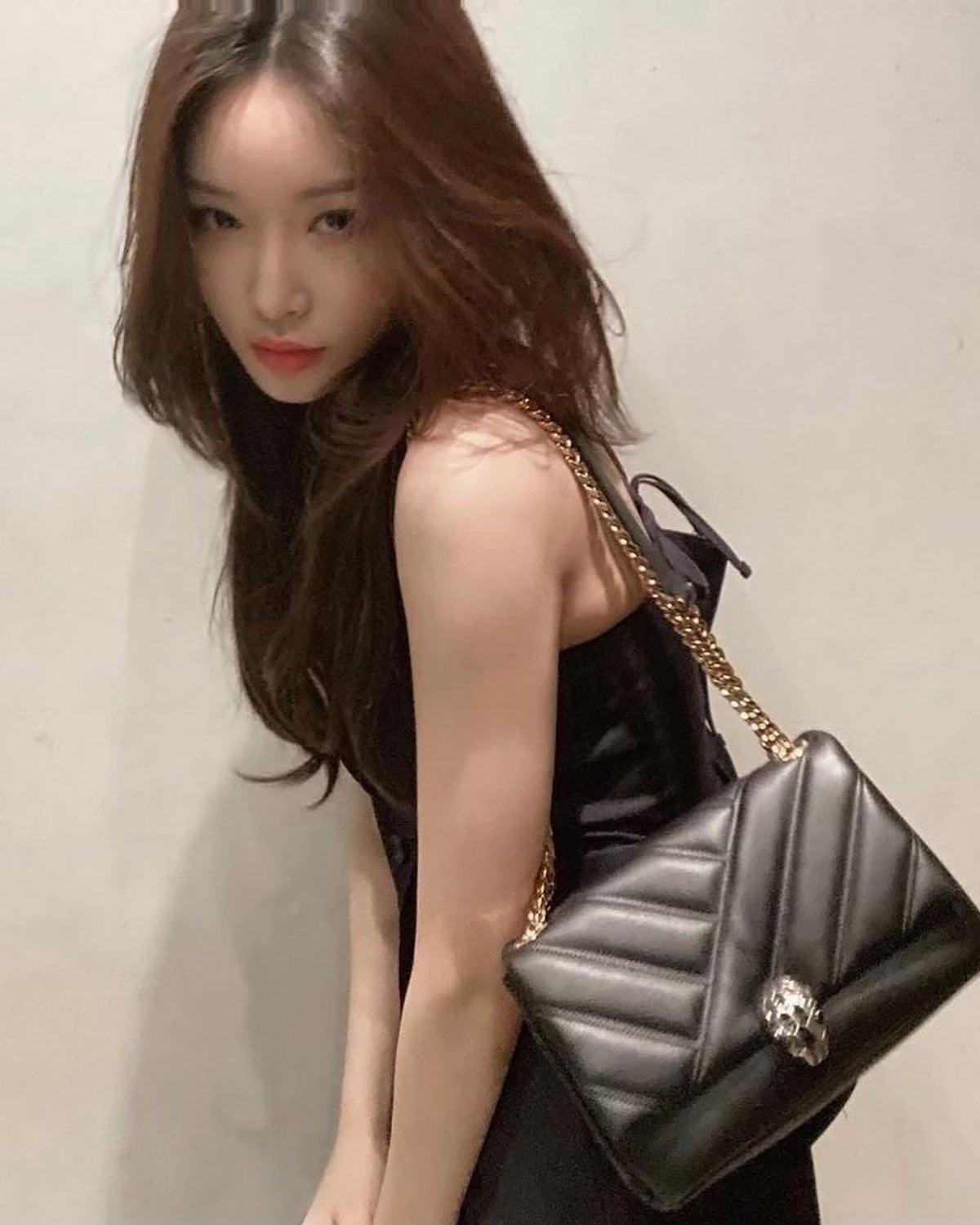 섹시와 귀여움을 넘나드는 청하💜 이미지1