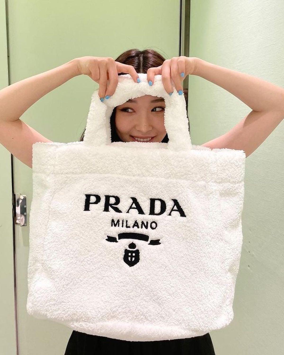 섹시와 귀여움을 넘나드는 청하💜 이미지8