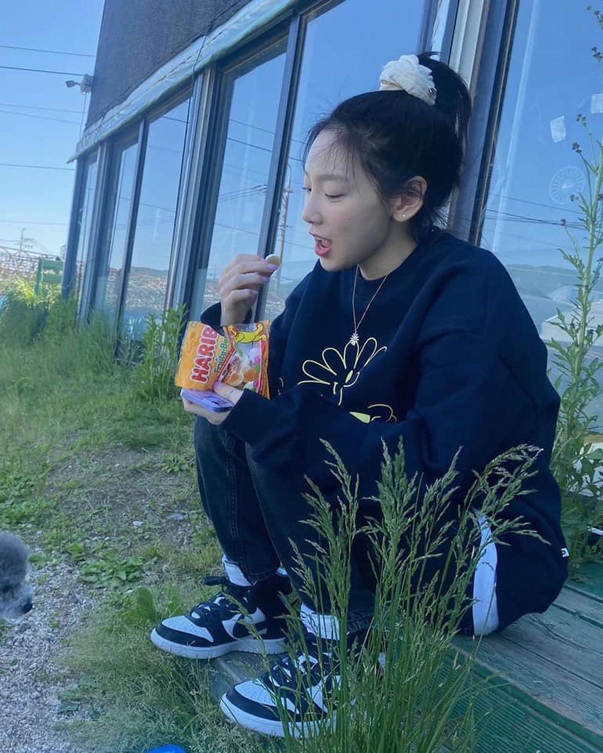 요정미모에 매력은 덤💙태연 이미지