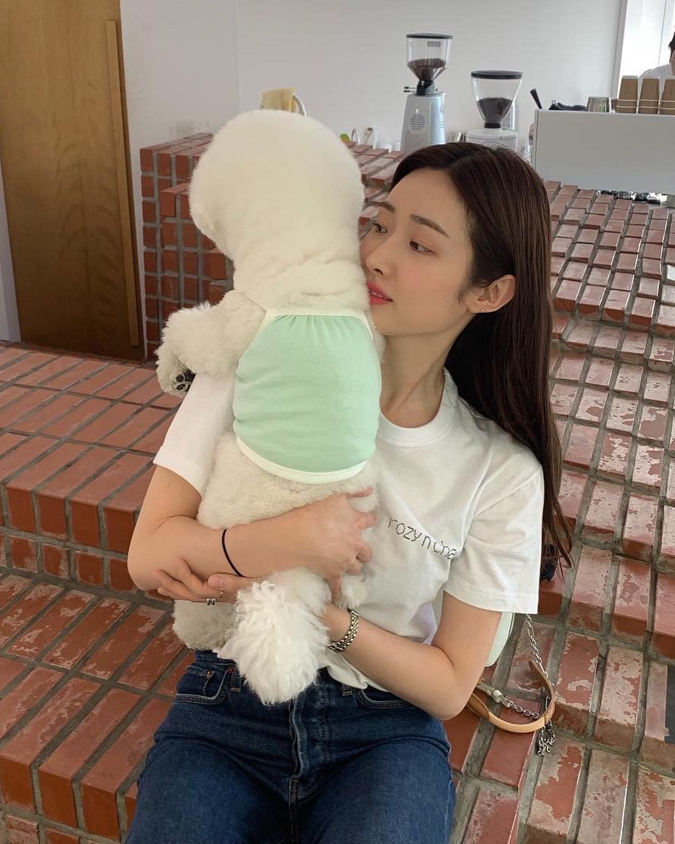 차정원의 반팔룩💜🖤@참고하장 이미지4