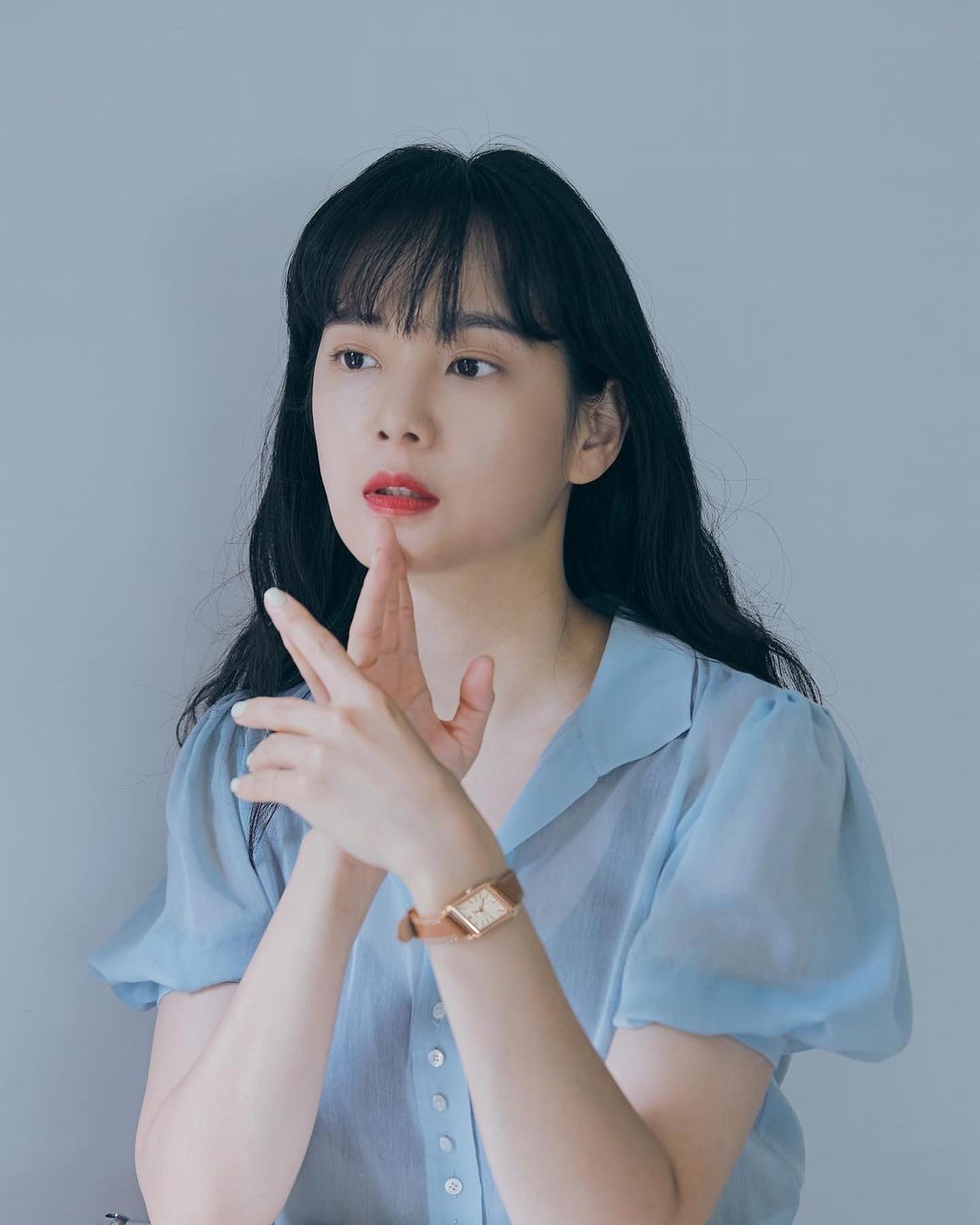 요즘 띄는 고급미🧡🖤마름모 시계 이미지2