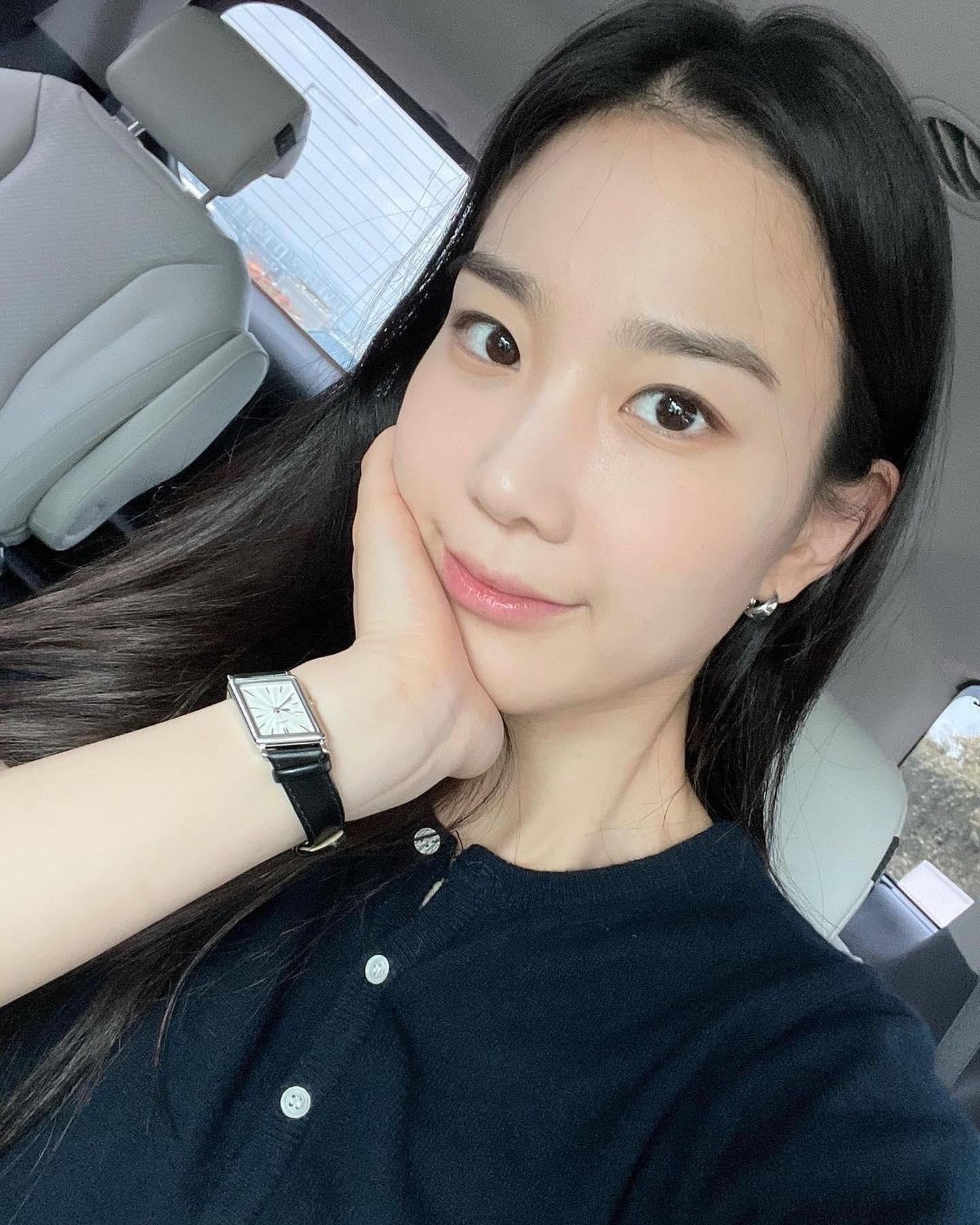 요즘 띄는 고급미🧡🖤마름모 시계 이미지6