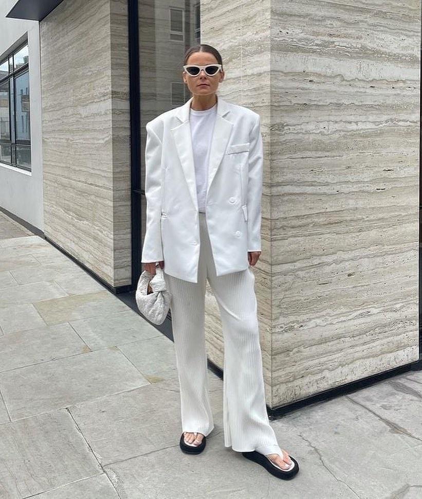 여름 올화이트 수트😎🤍 이미지4