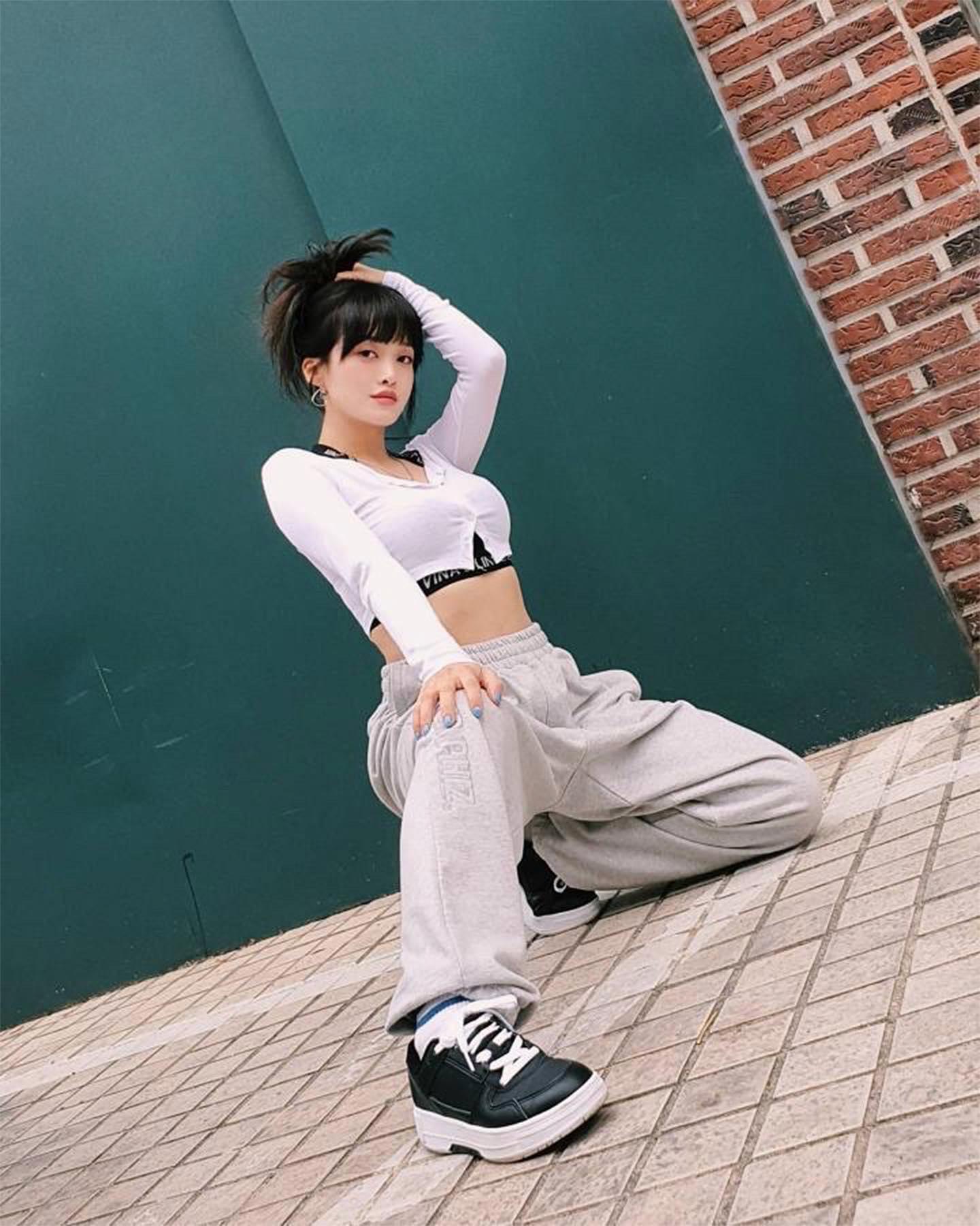 댄스 스니커즈로👟🔥힙한 @무드 이미지7