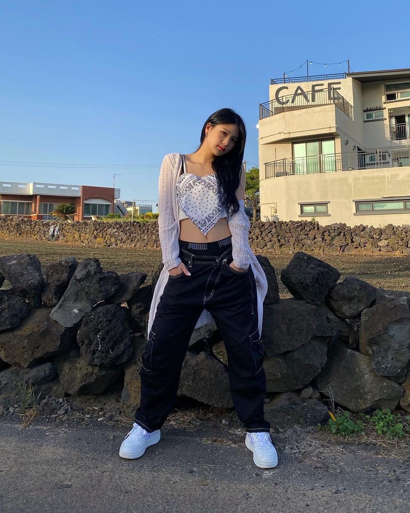 댄스 스니커즈로👟🔥힙한 @무드 이미지8