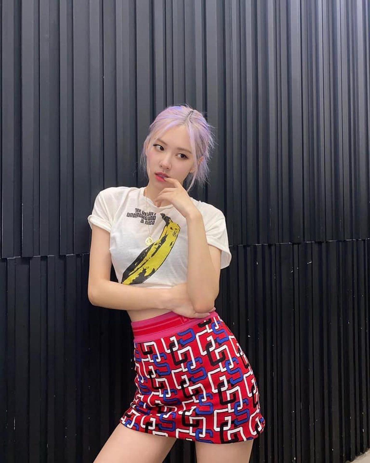 반팔티 코디 @참고해👚🖤 이미지5