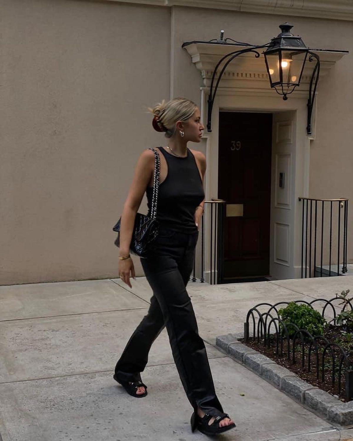 깔끔한 올블랙 @요렇게🖤 이미지4