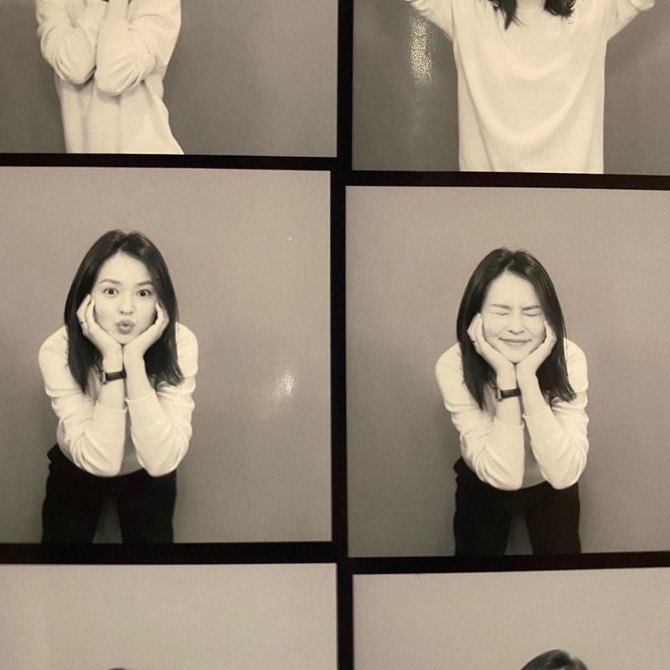 빠져드는 배우 김윤혜 무드🖤🤍 이미지9
