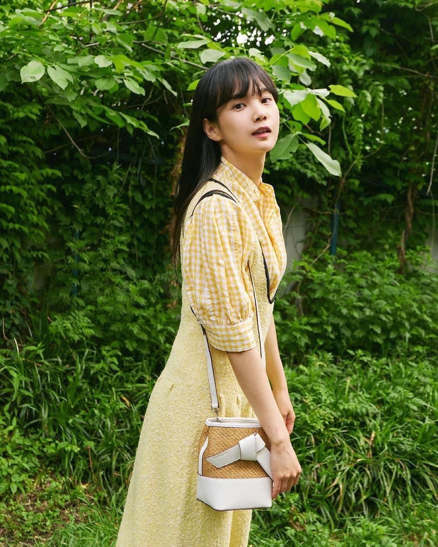 여름템은 승아 언니💛👜@참고해 이미지
