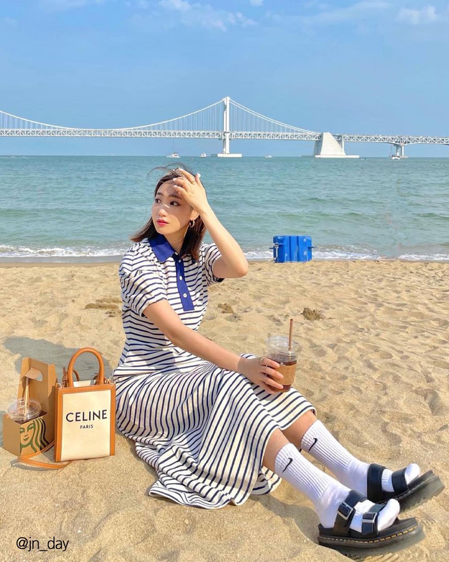 샌들도 스트릿 무드😎🔥@추가해
닥터마틴 샌들 여름코디법🖤🧡 #광고 #닥터마틴 이미지5