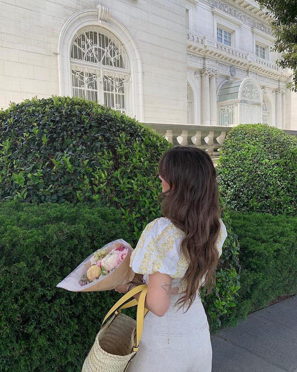 화이트팬츠로 깔끔 시원하게🐬🤍 이미지7