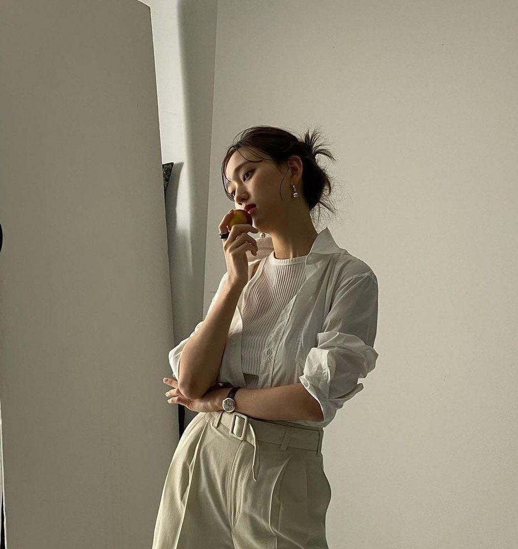 청초한 매력의 배우 류혜영📸 이미지6