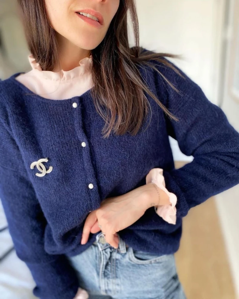 엣지있게 얹어주는 샤넬브로치✨ 이미지1
