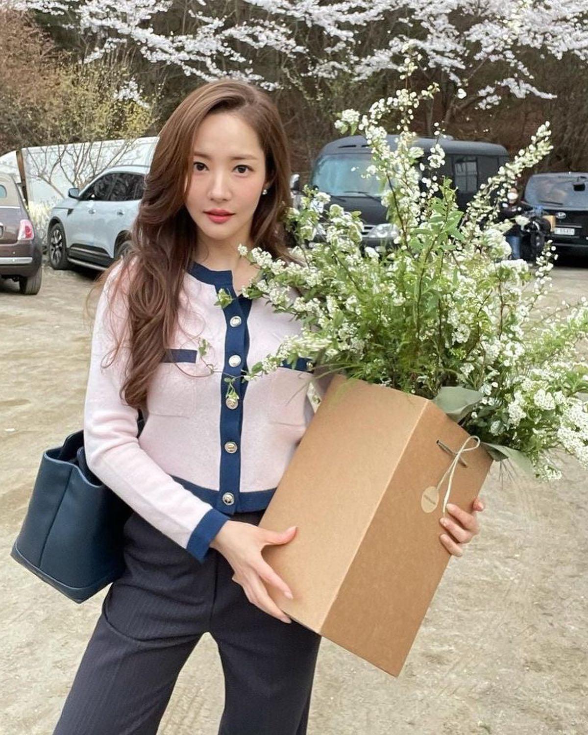 수려한 박민영의 물오른 데일리🌸 이미지