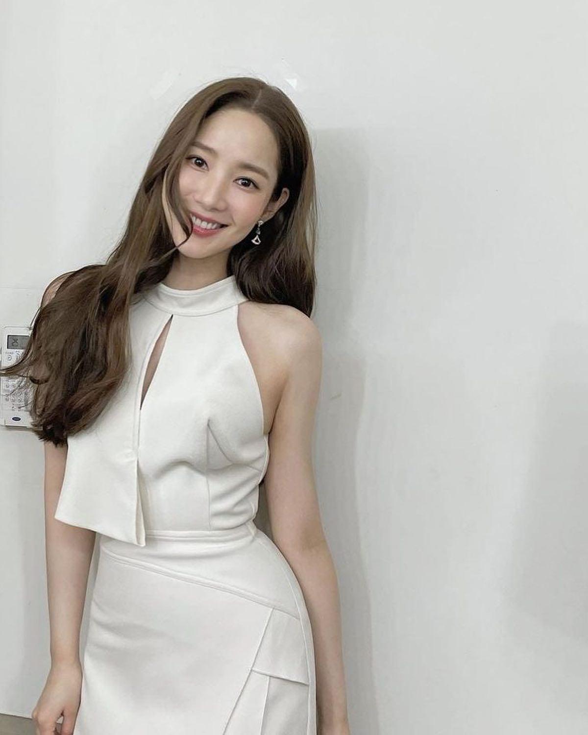 수려한 박민영의 물오른 데일리🌸 이미지5