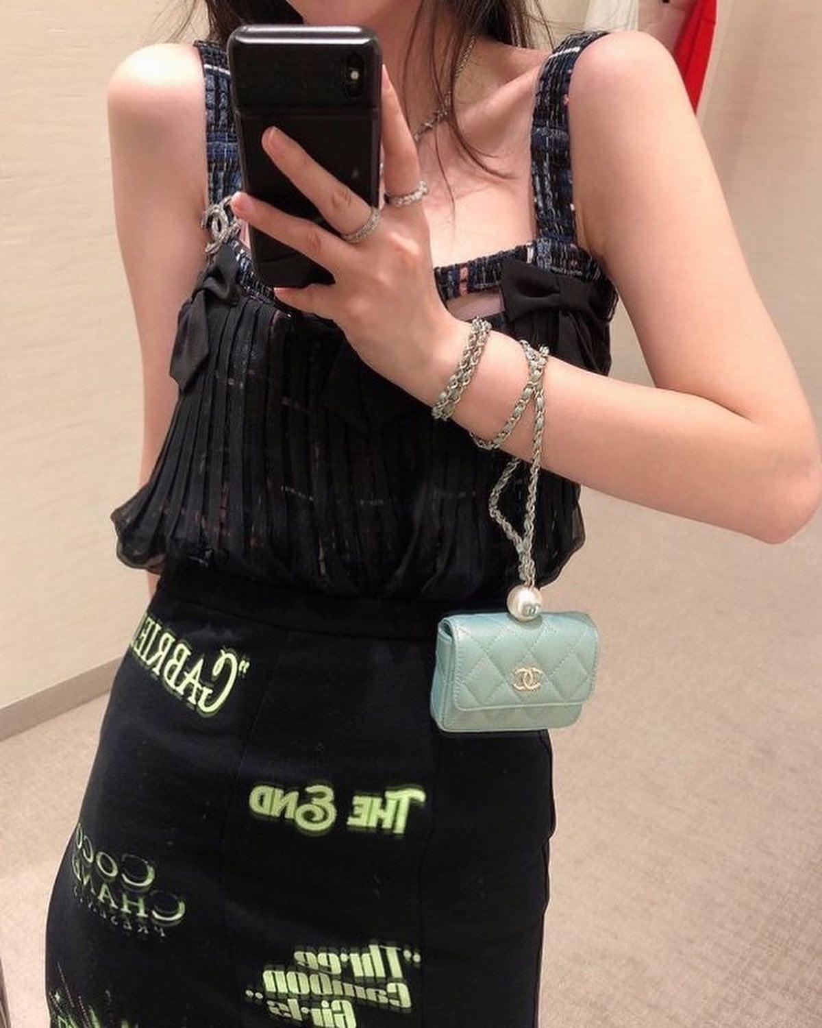 안 잃어버리게 샤넬에 모시자🖤✨ 이미지4