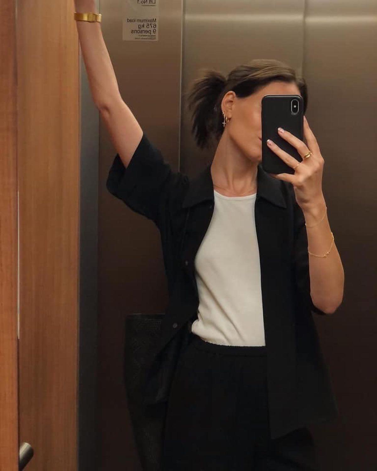 깔끔한 반팔셔츠 @어때🤍 이미지2