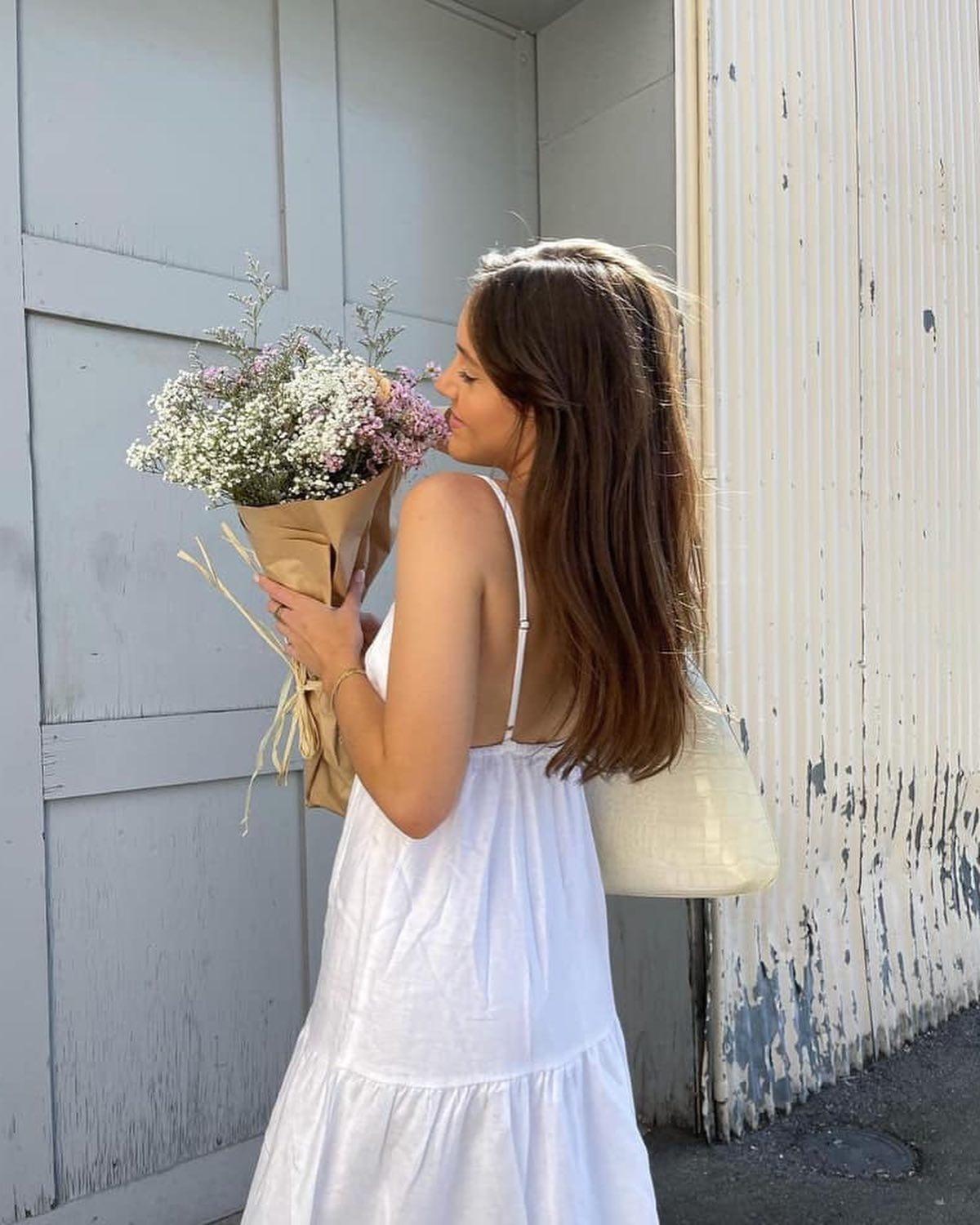 화사한 올화이트룩 @입자🤍 이미지4