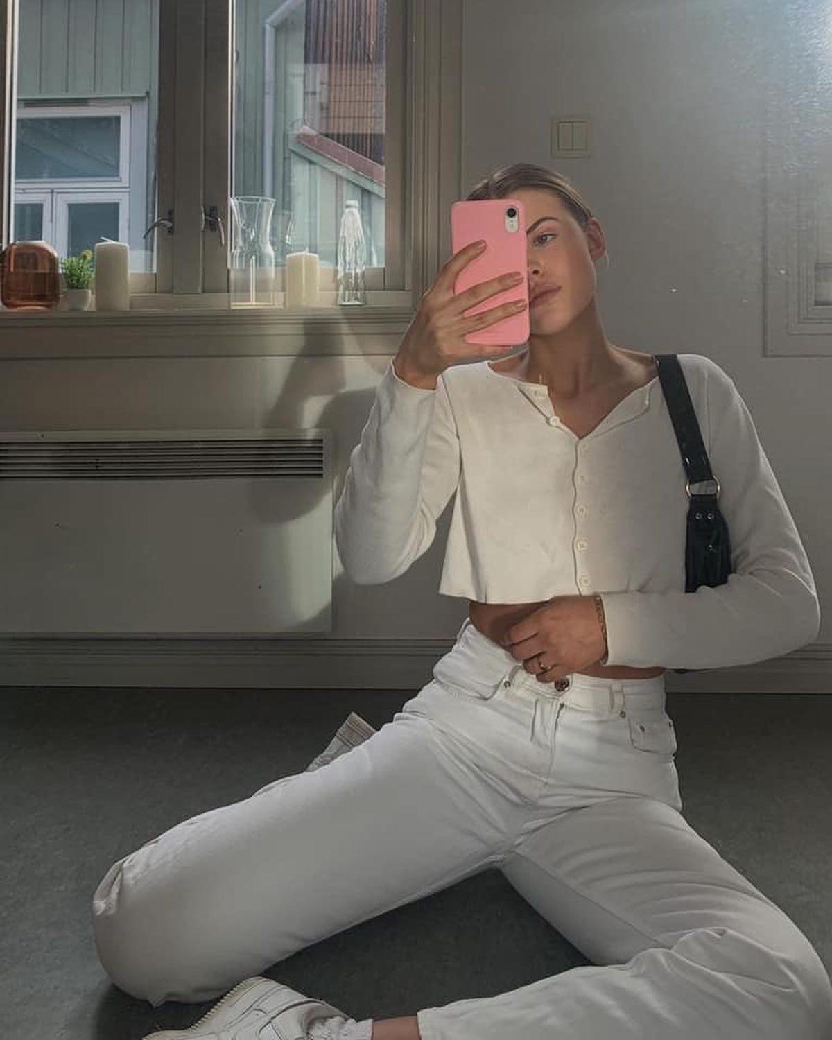 화사한 올화이트룩 @입자🤍 이미지8