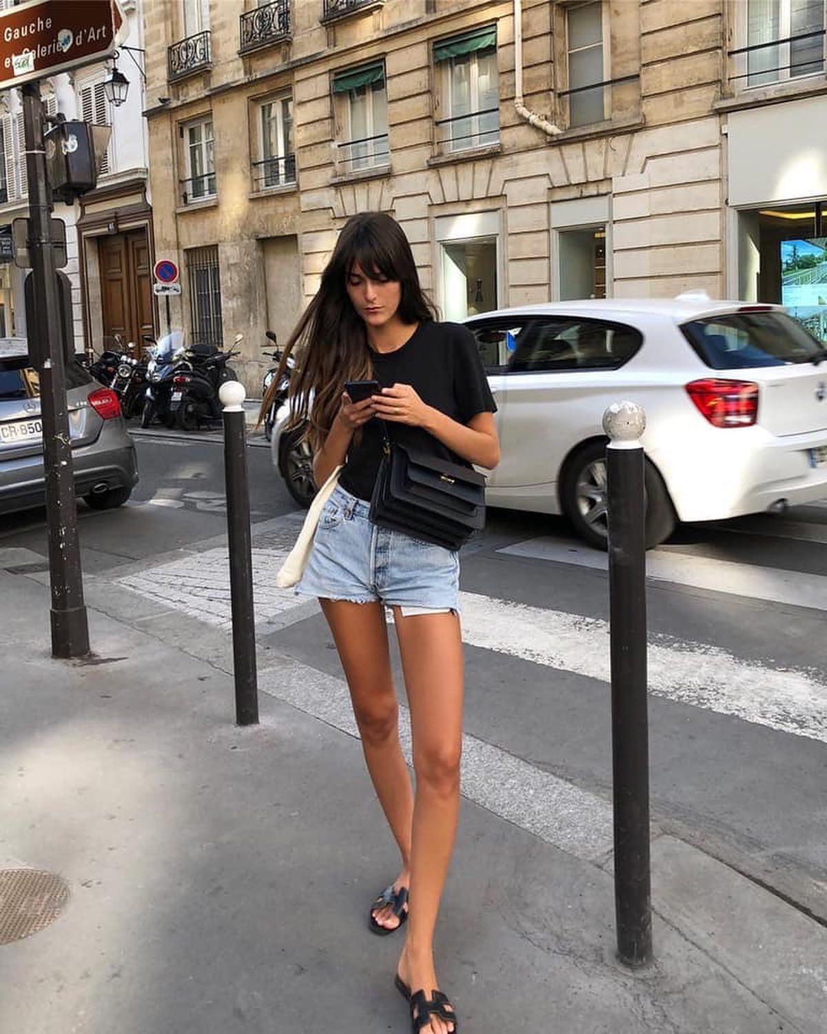 숏팬츠로 쿨한 무드💙 이미지1