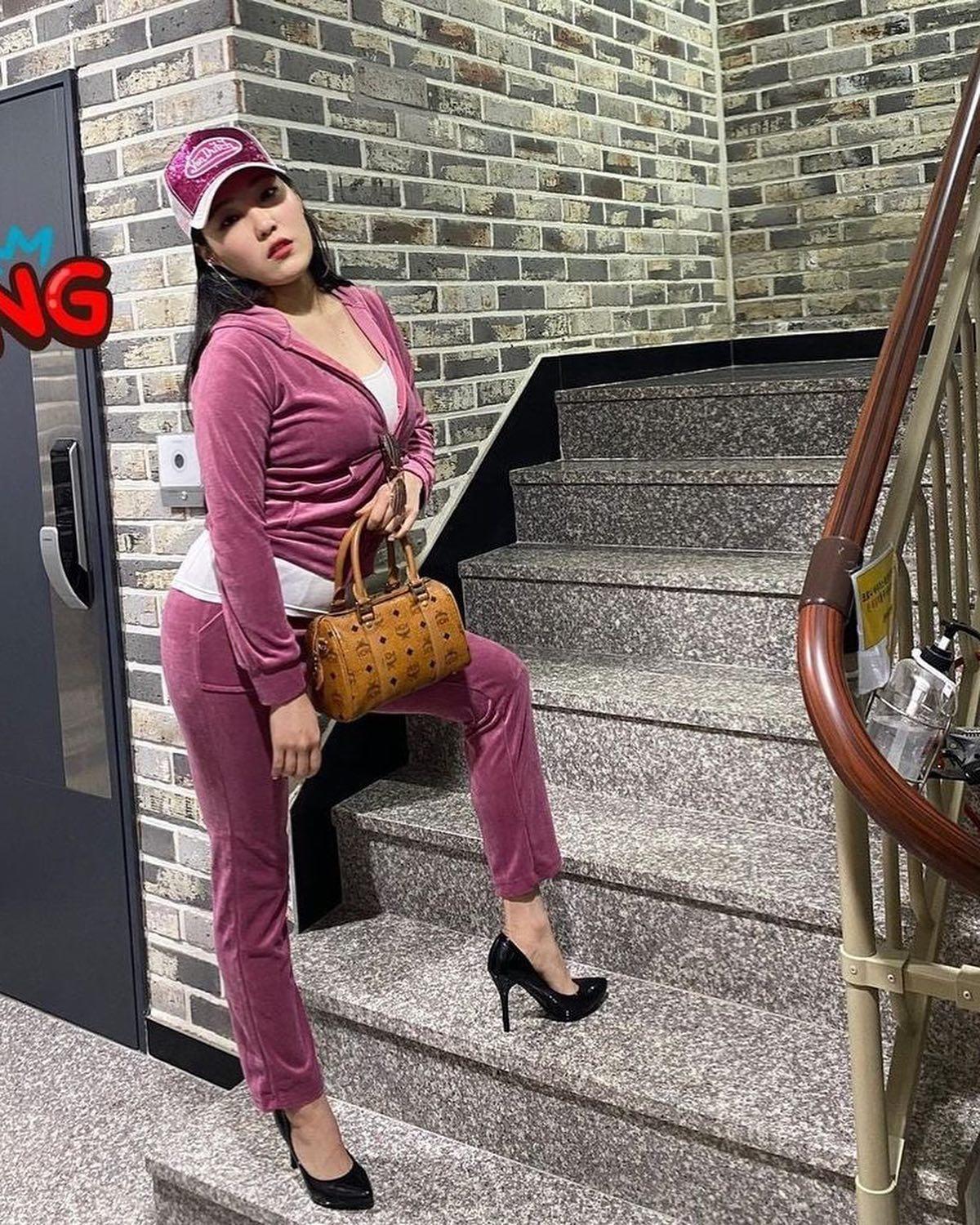 캡숑 뽀대나는 힙스터 은지언니💃🏻 이미지4