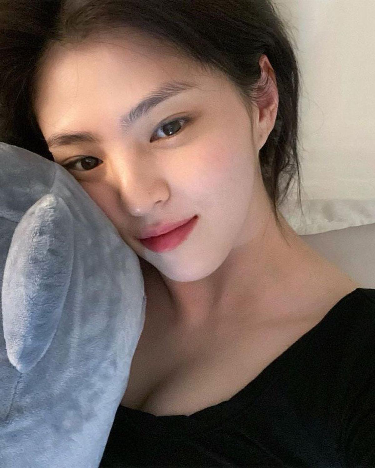 돌아온 분위기 천재 한소희💕 이미지4