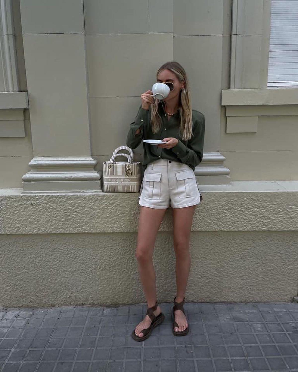 화이트 숏팬츠 @참고👍🏻🤍 이미지1