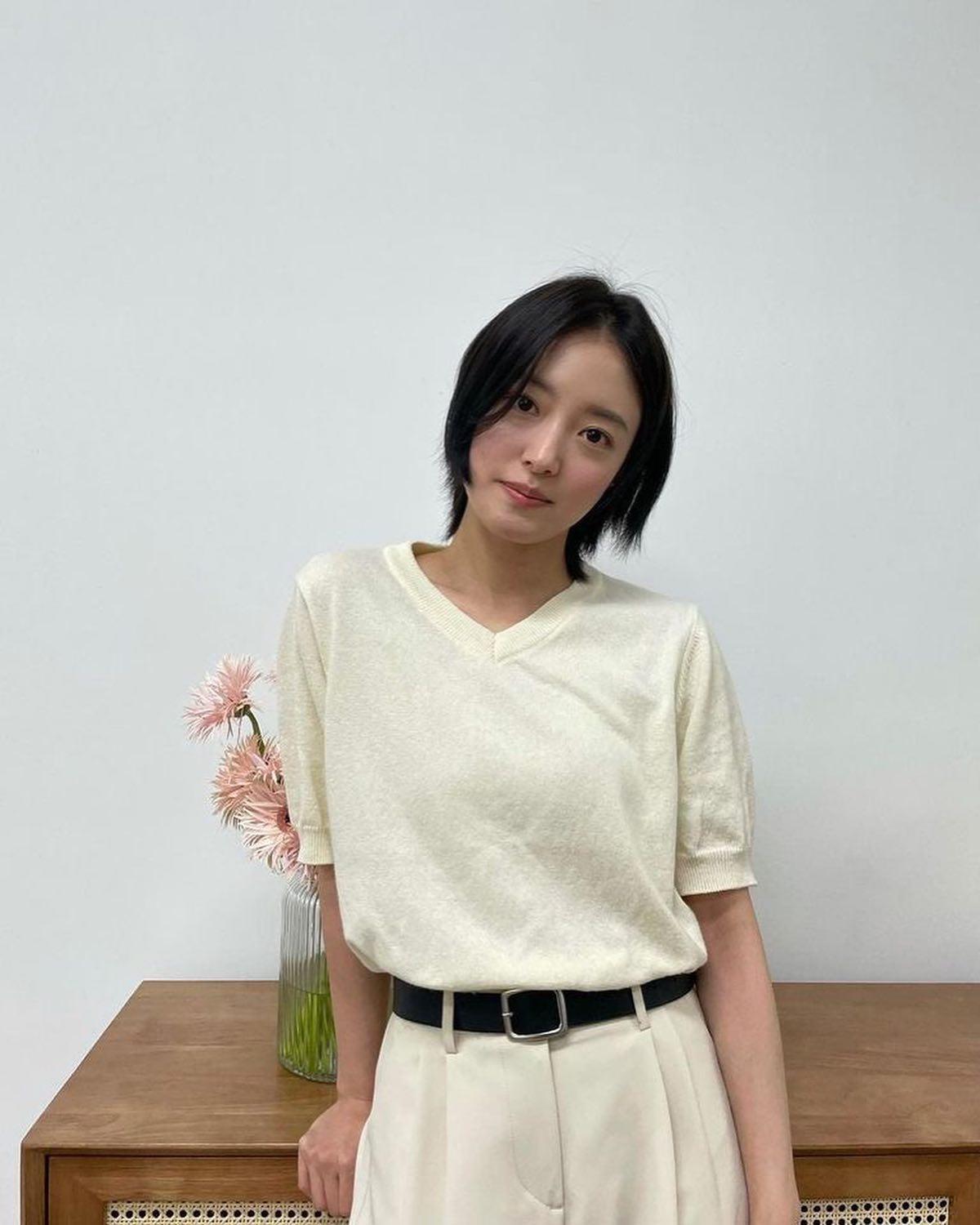 청순 이세영의 중성적 매력💙 이미지4