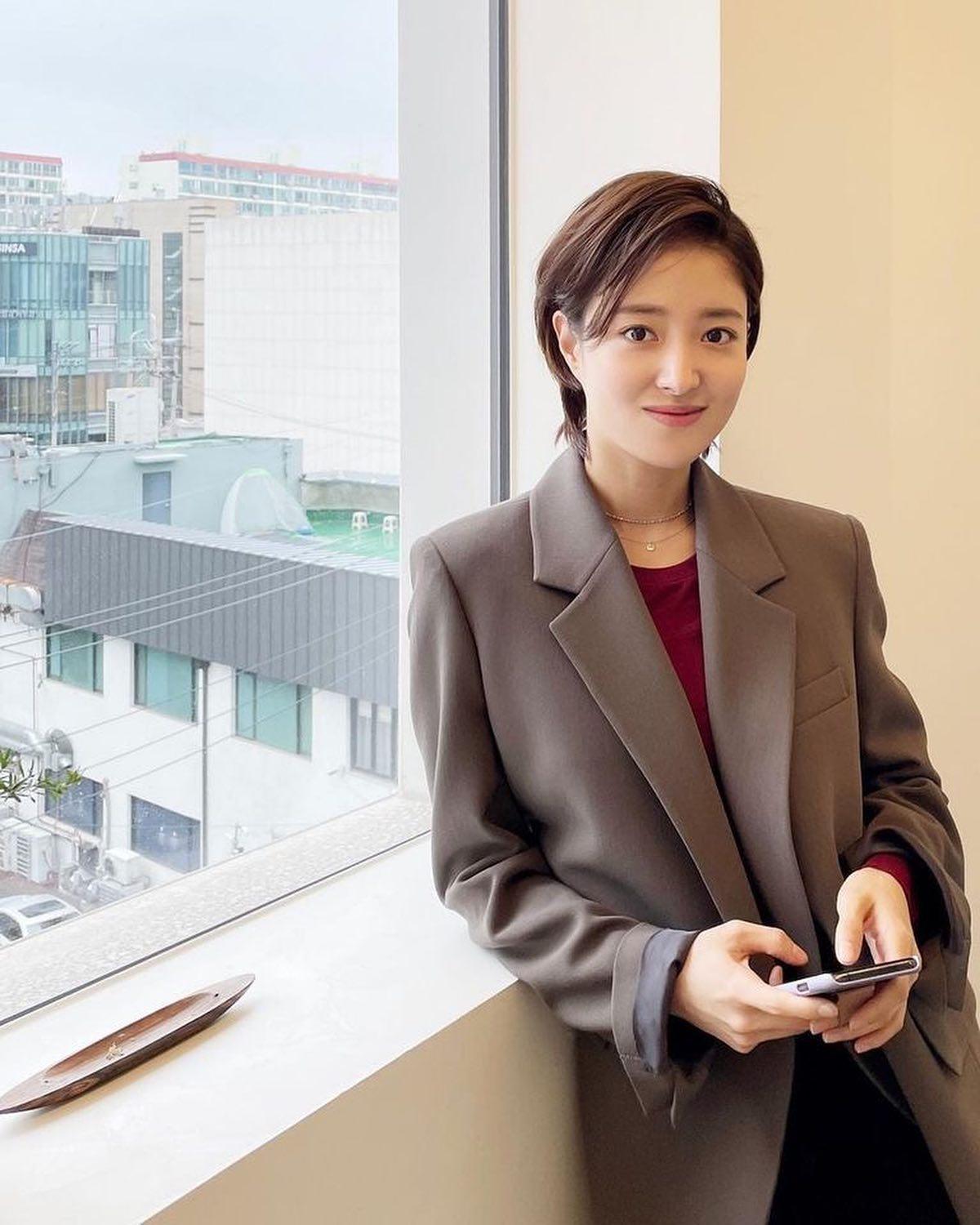 청순 이세영의 중성적 매력💙 이미지8