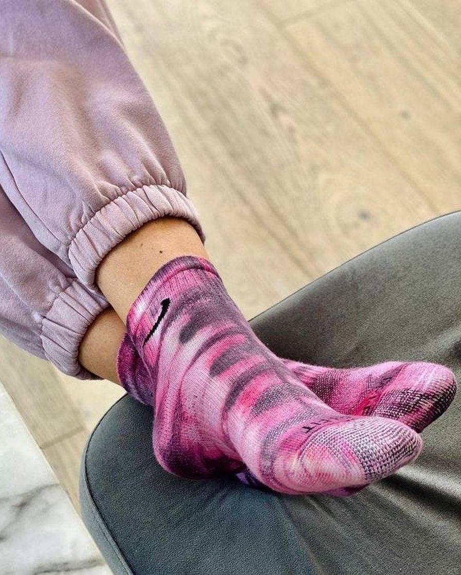 양말까지 물들인 타이다이 러버🌈 이미지2