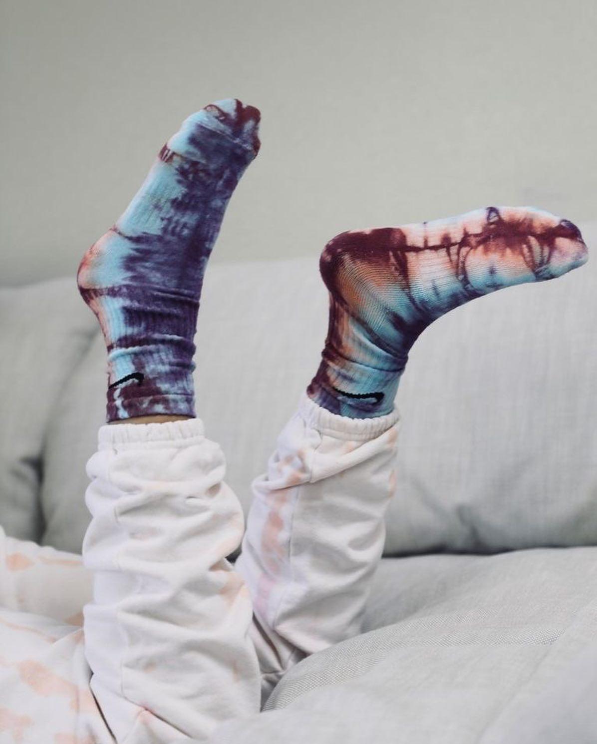 양말까지 물들인 타이다이 러버🌈 이미지6