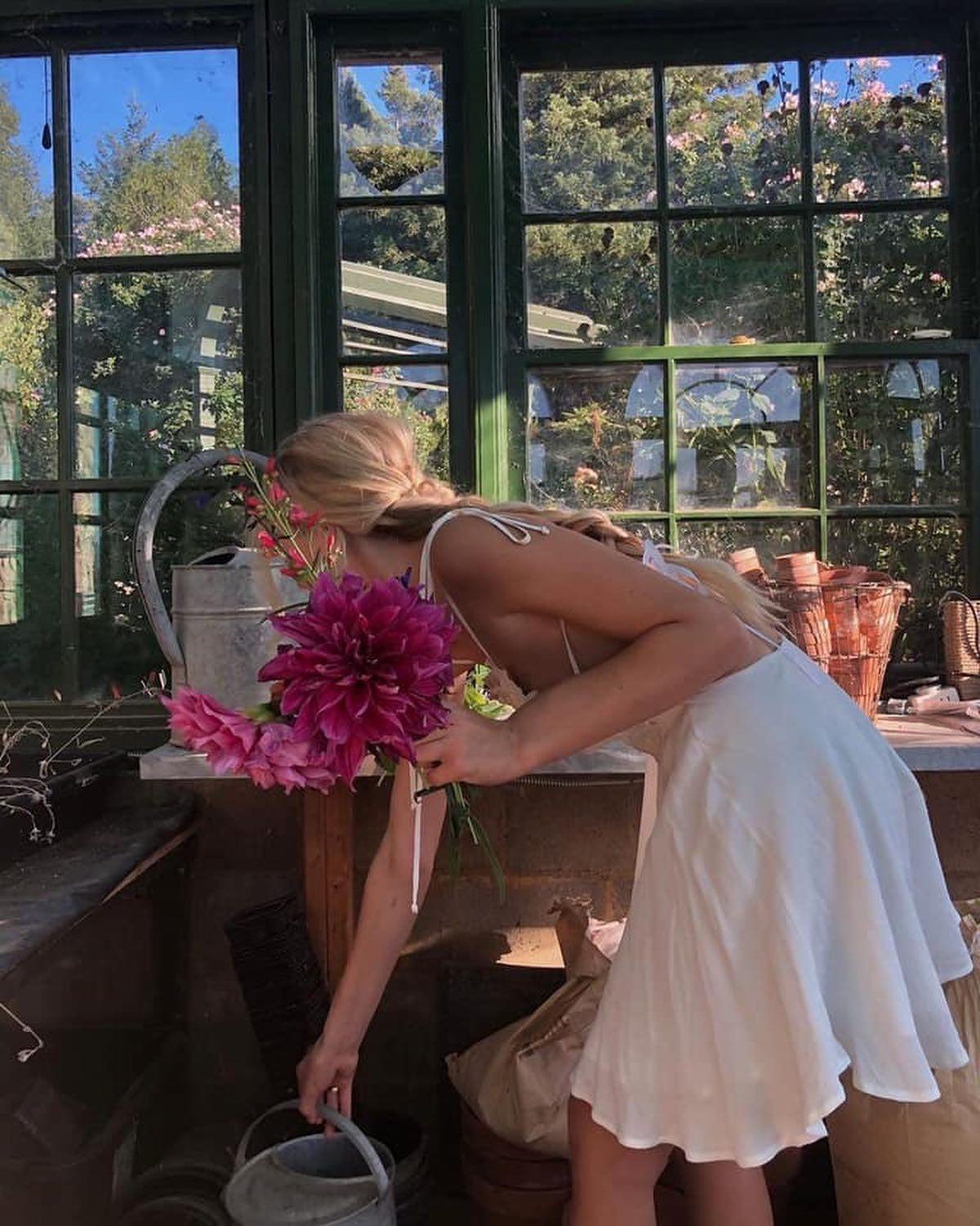 화이트 미니원피스 @예쁘다🤍 이미지5