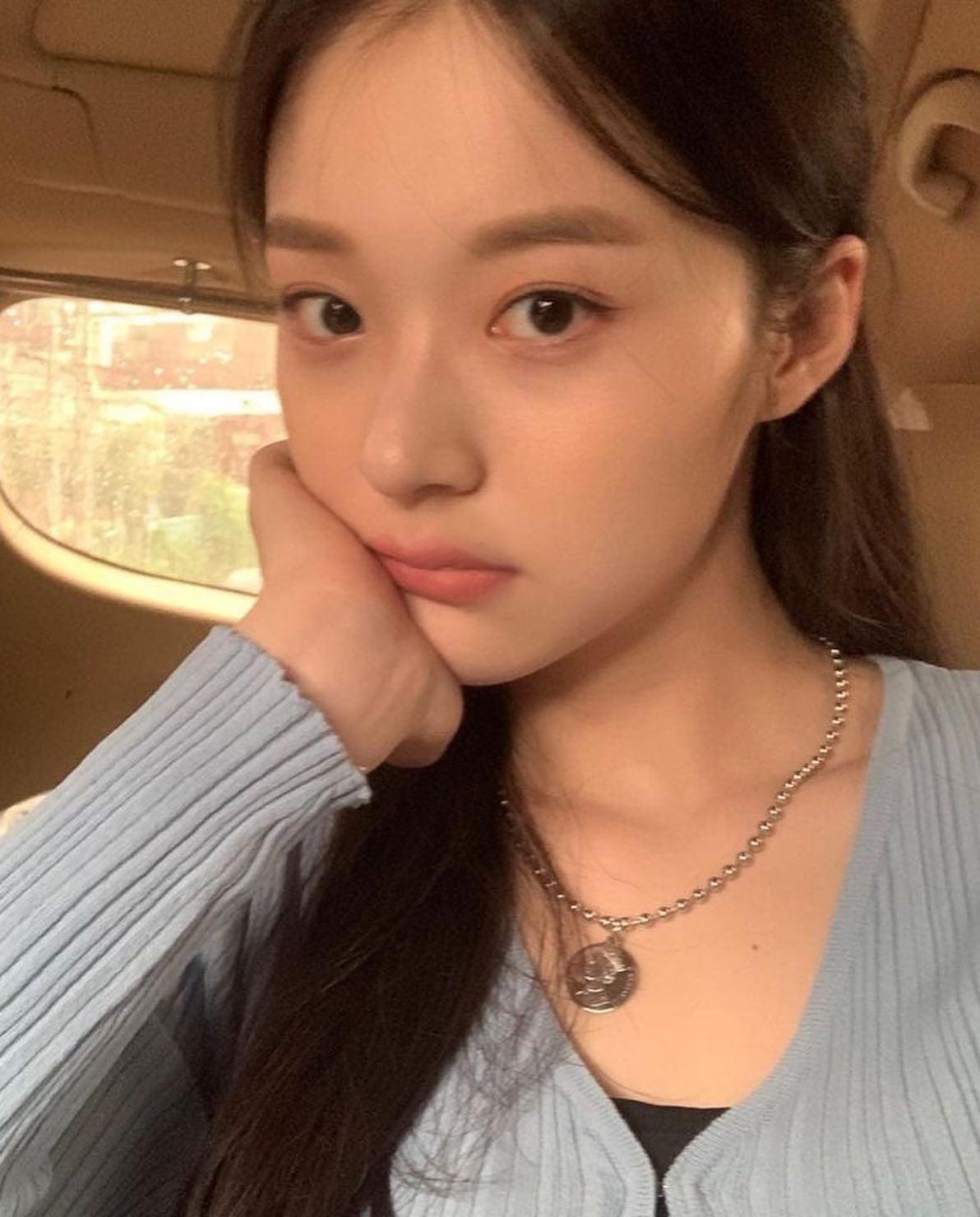 엄마미소 유발하는 신도현 미모💙 이미지2