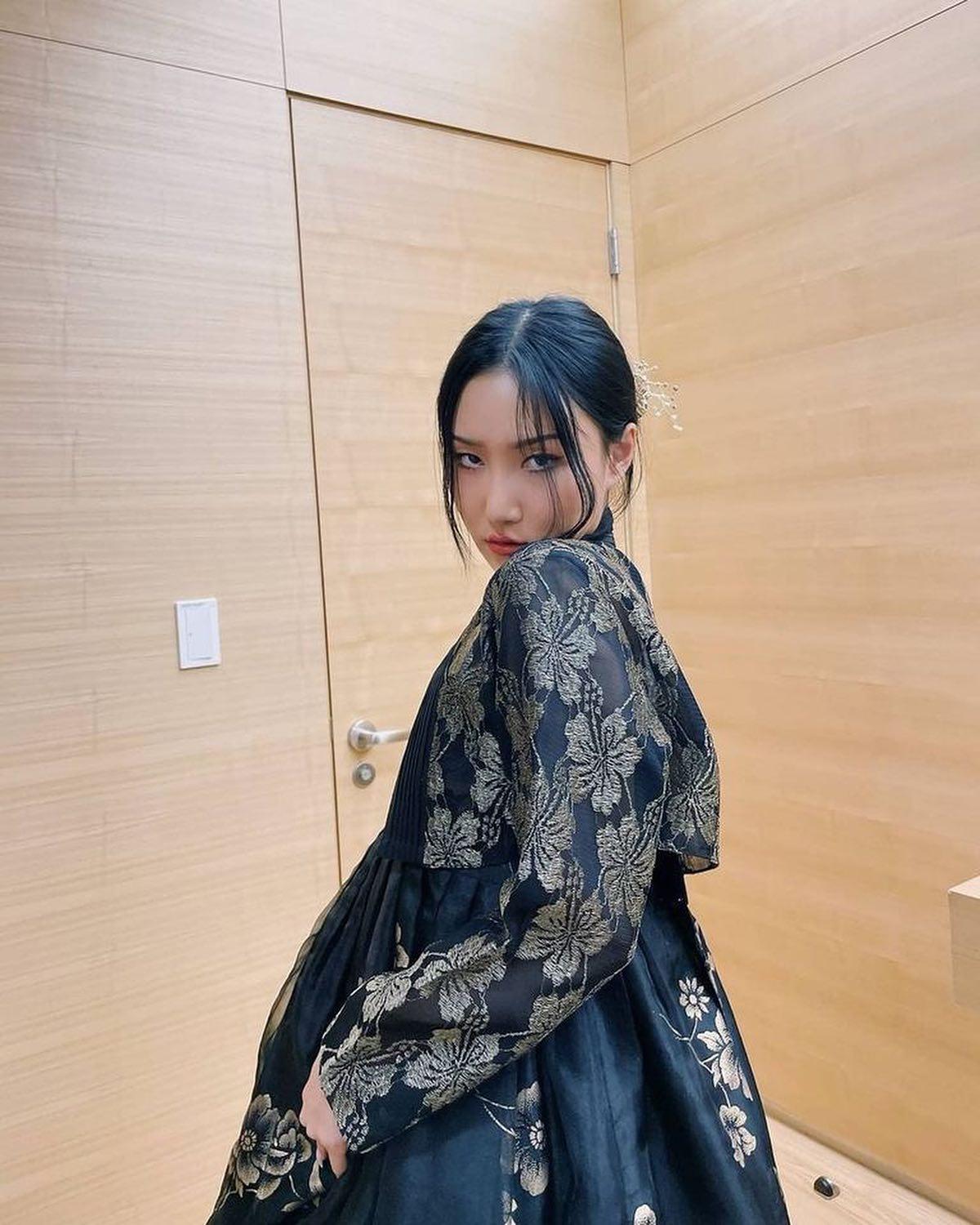 리즈 갱신중인 화사 분위기🌼 이미지3