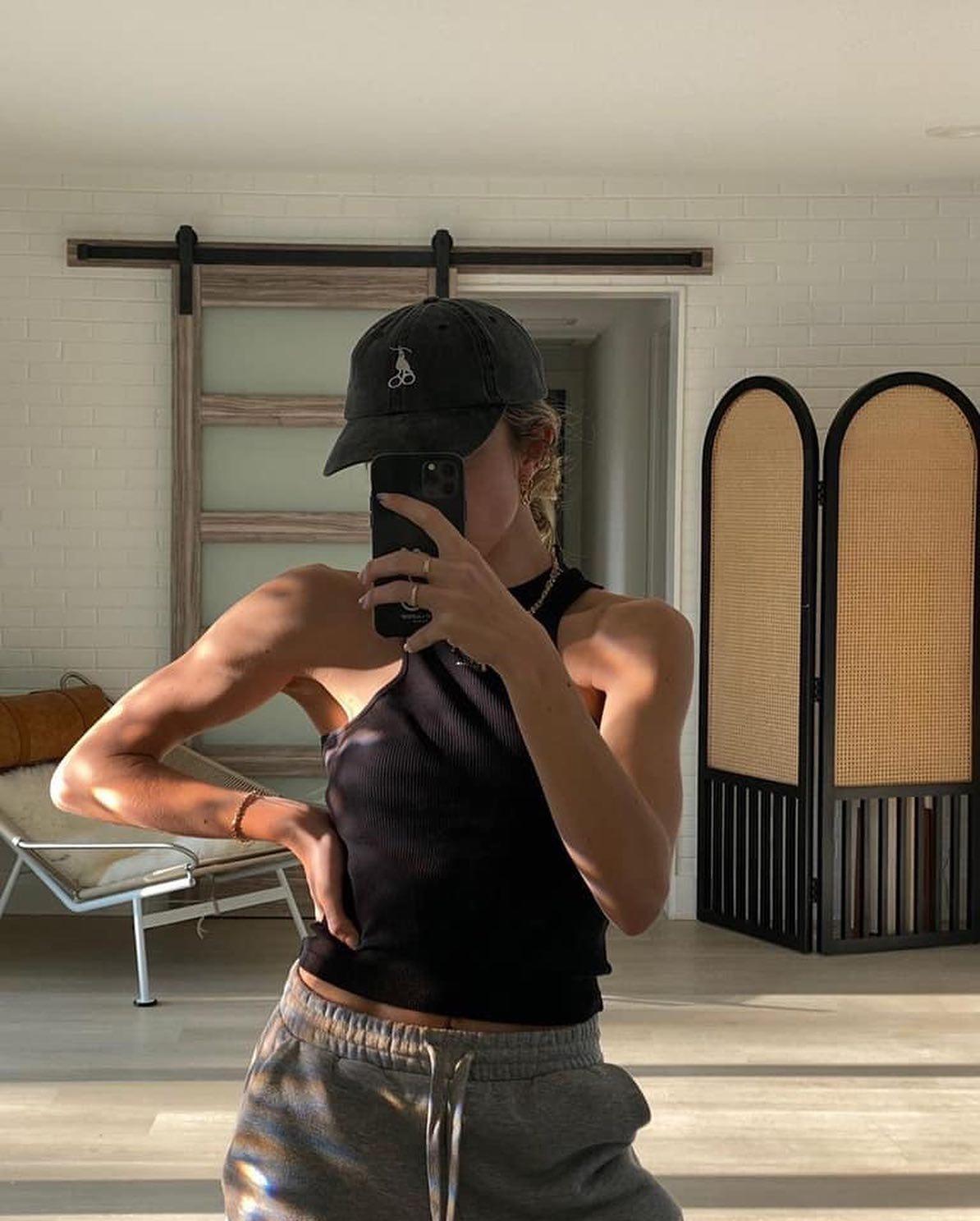 민소매 캐주얼하게 입는법😎🔥 이미지7