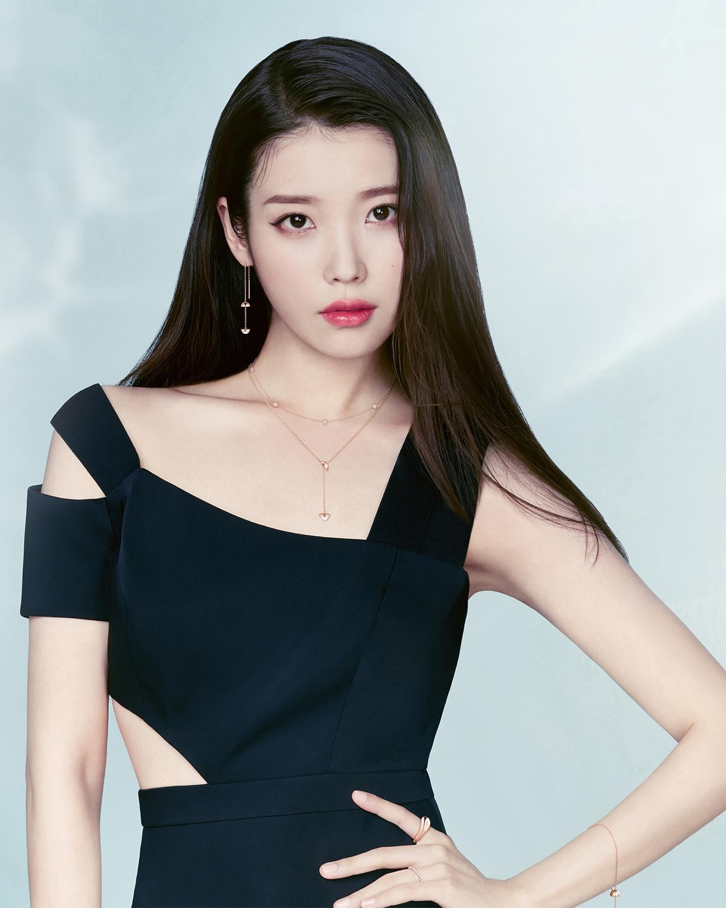 너무 우아해💙🤍역시 아이유 언니
아이유 x 제이에스티나 여름 화보💎✨ #광고 이미지6