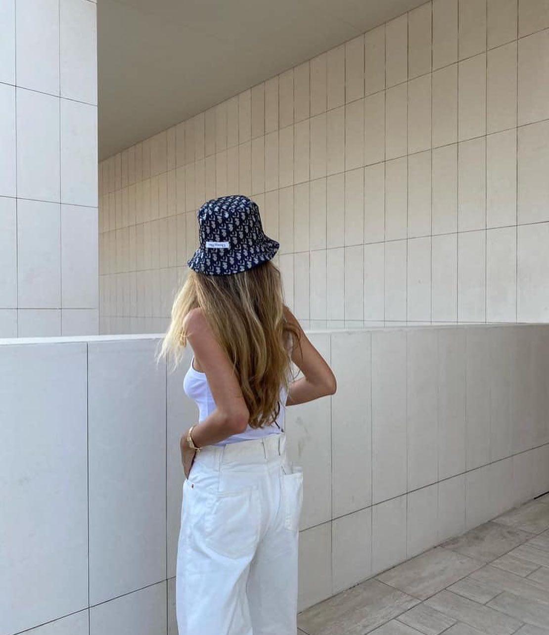 화사하게 화이트팬츠 입는법🤍 이미지2