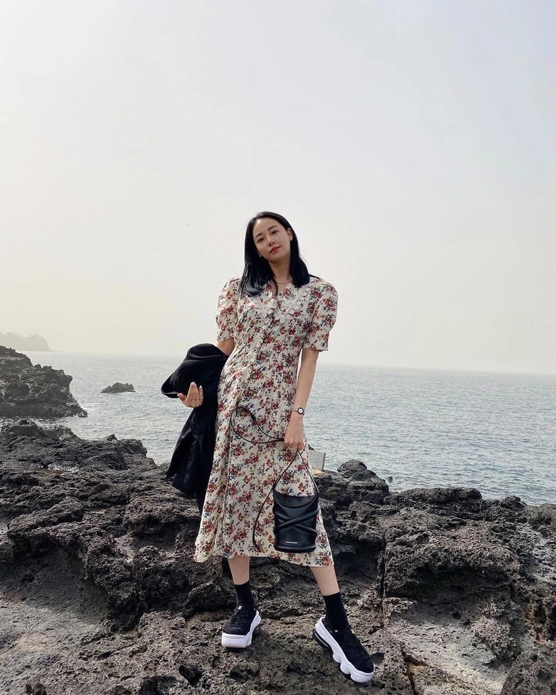 여름 데일리 버킷백🖤🤍커브백 이미지2
