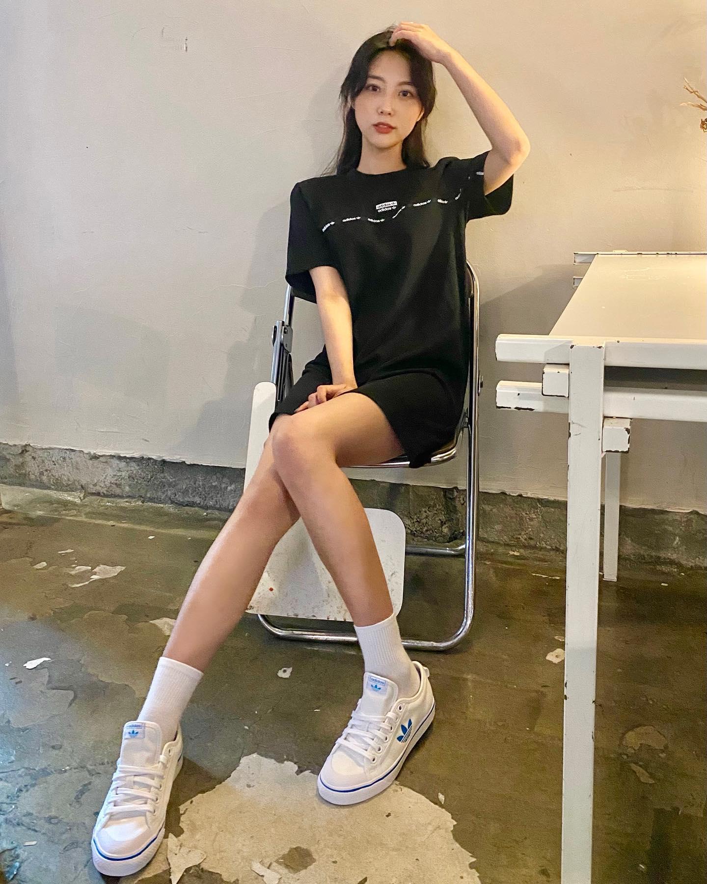 요즘 이뿌💙🤍니짜 @스카이블루
JD x 아디다스 콜라보📦🔥 #광고 #JD스포츠 이미지5