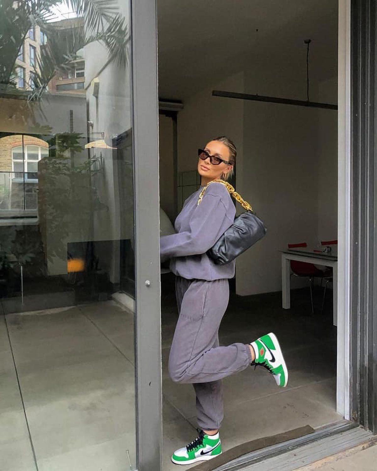 츄리닝에 명품백😎🔥 이미지6