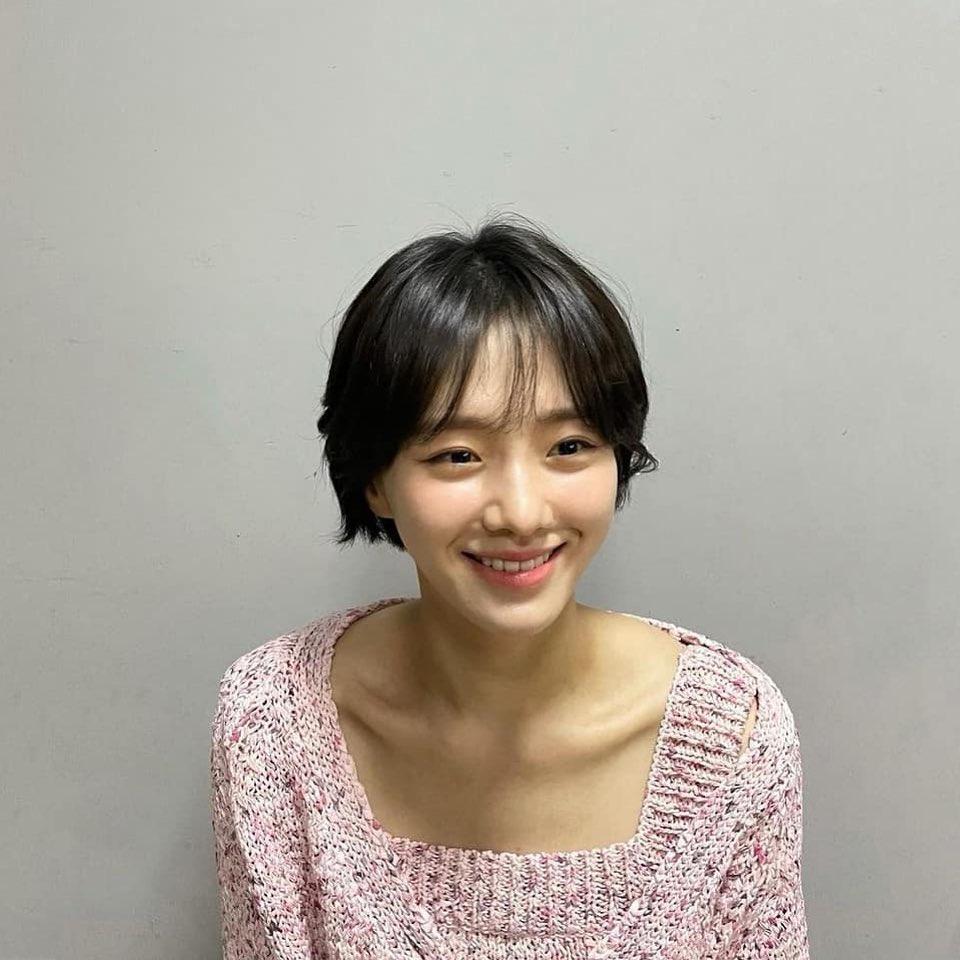 숏컷 매력 박규영 데일리🌿💕 이미지7
