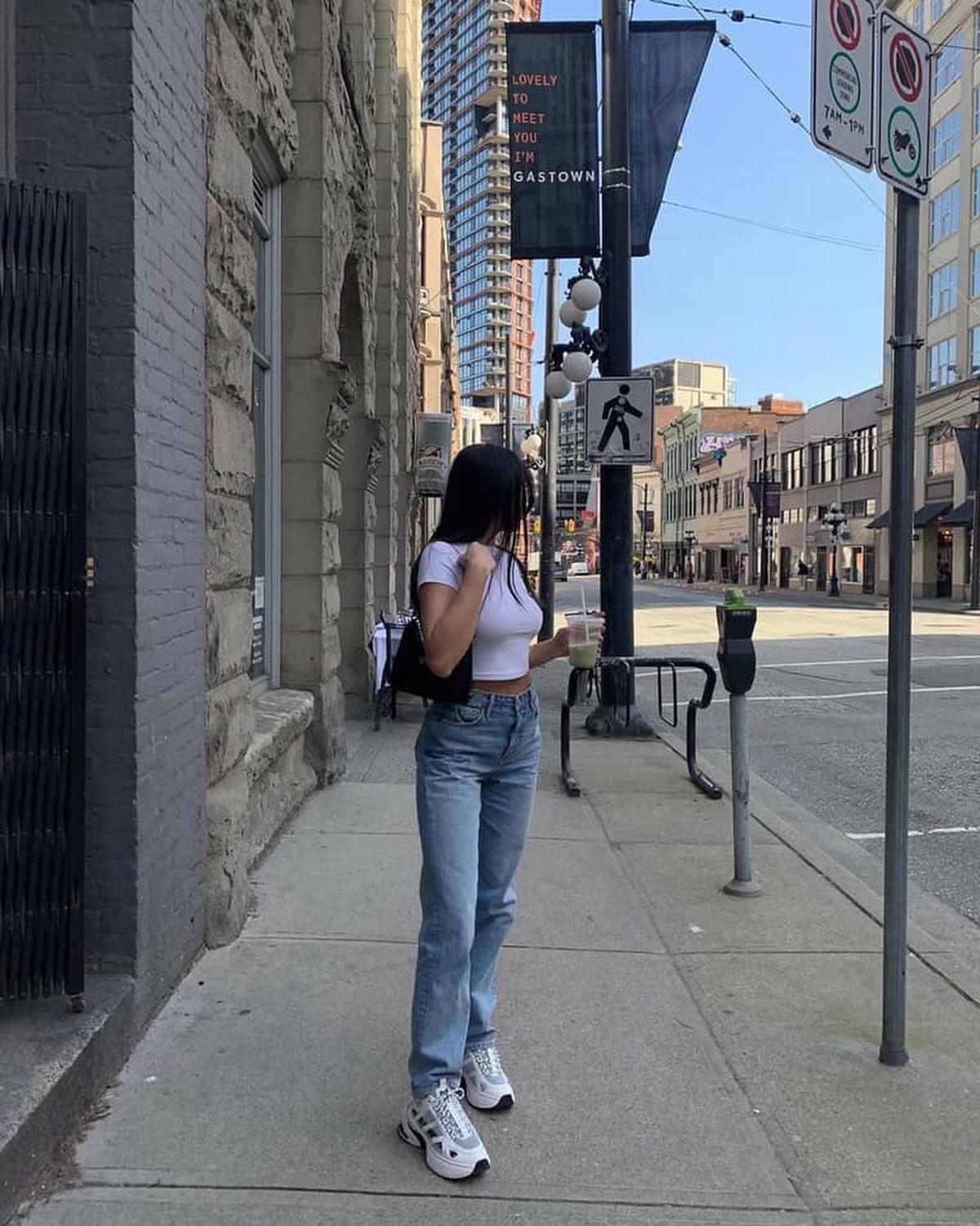 요런핏 크롭탑 @로망❤️‍🔥🤍 이미지6