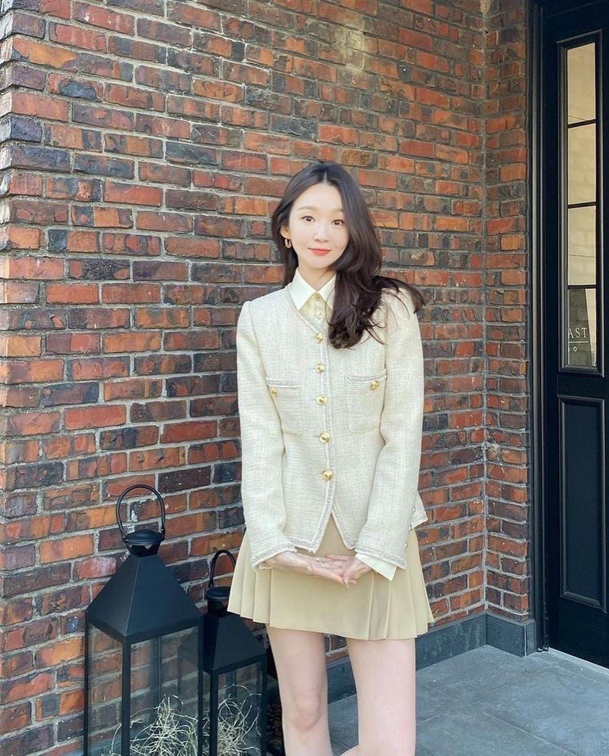 세월도 피해가는💖행동파 민경언니 이미지1