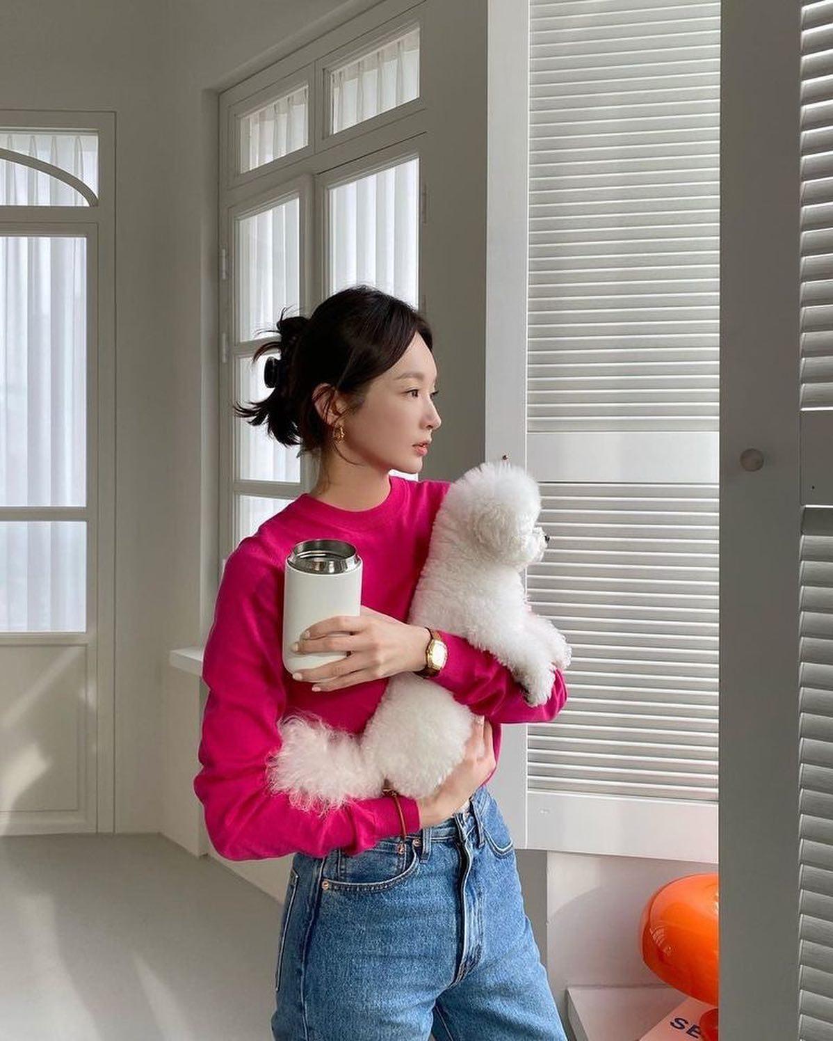 세월도 피해가는💖행동파 민경언니 이미지5