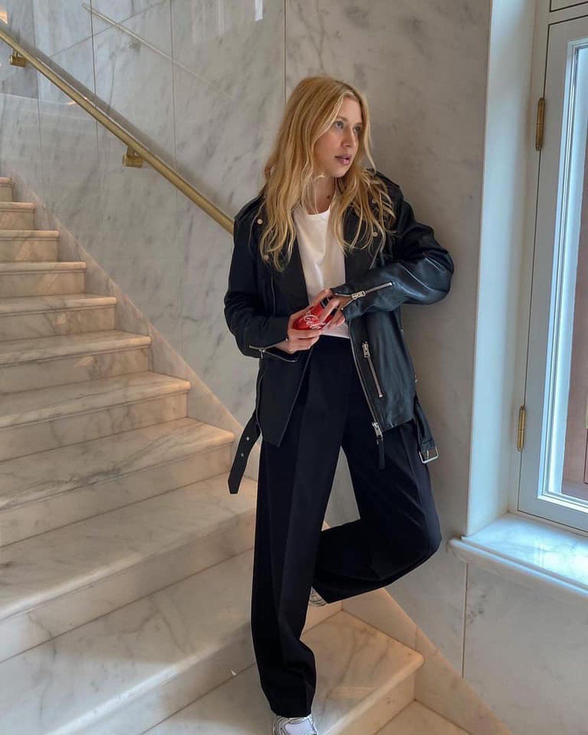 유행 안타는 슬랙스 코디😘🖤 이미지7