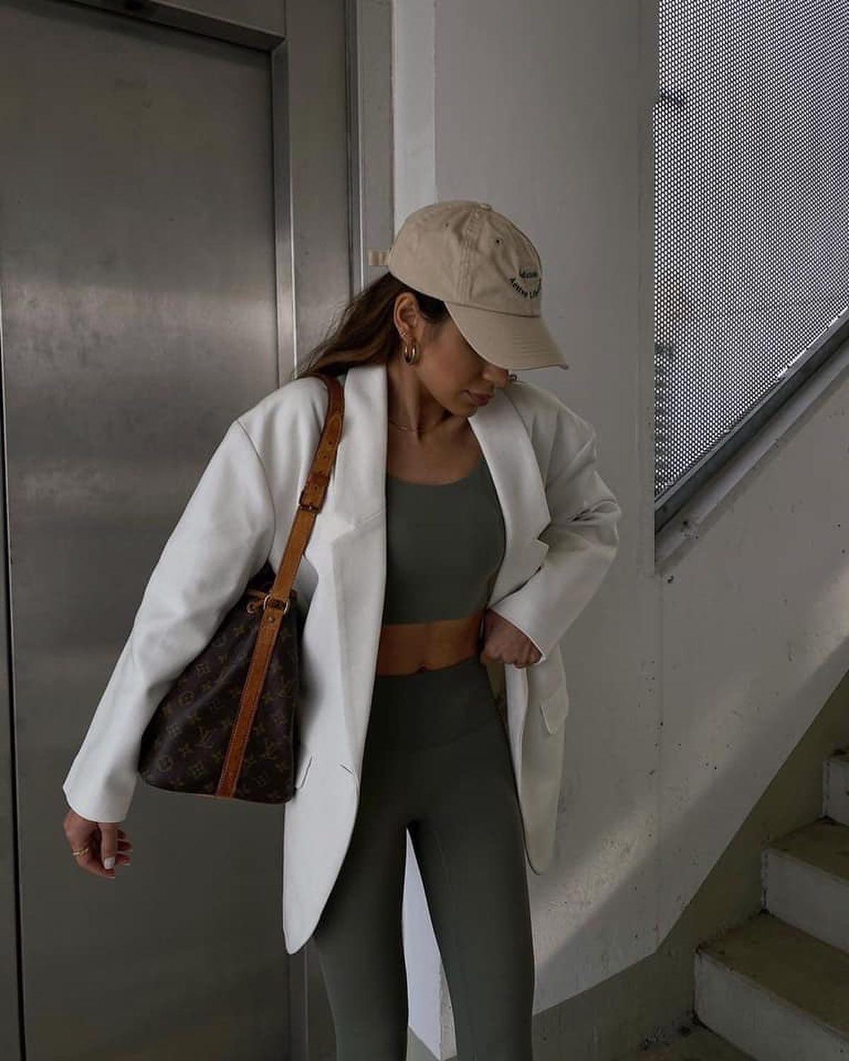 요즘 자켓엔 이런 룩🤵🏻‍♀️😎 이미지3