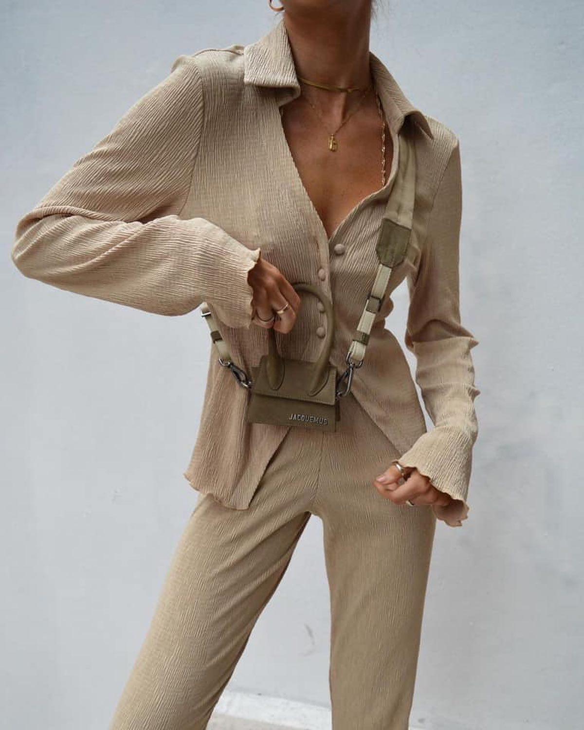 여름감 느껴지는 주름 소재🤍🖤 이미지7